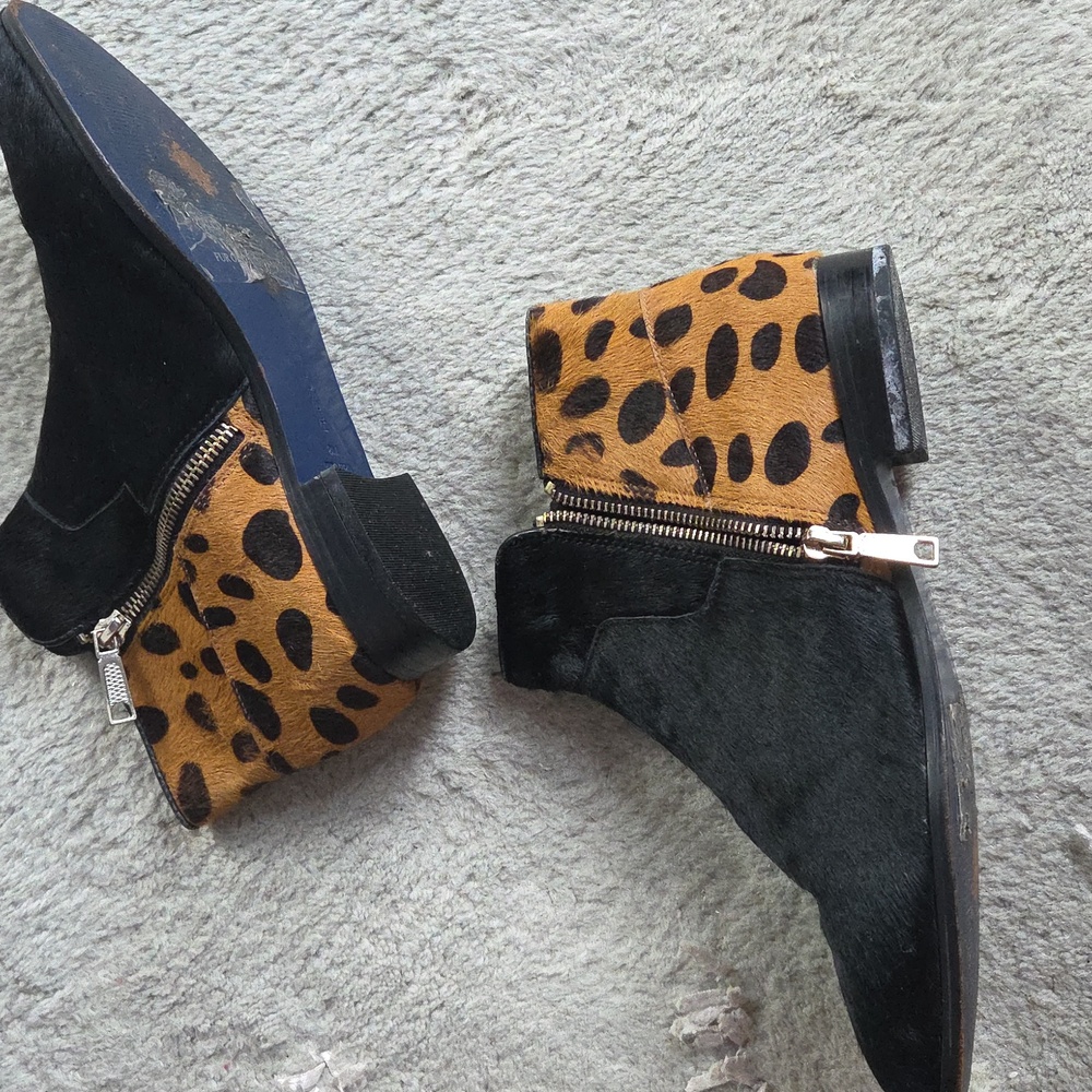 Rebecca Minkoff Vero Cuoio Black and Leopard Ankle Boots - Picture 4 of 8